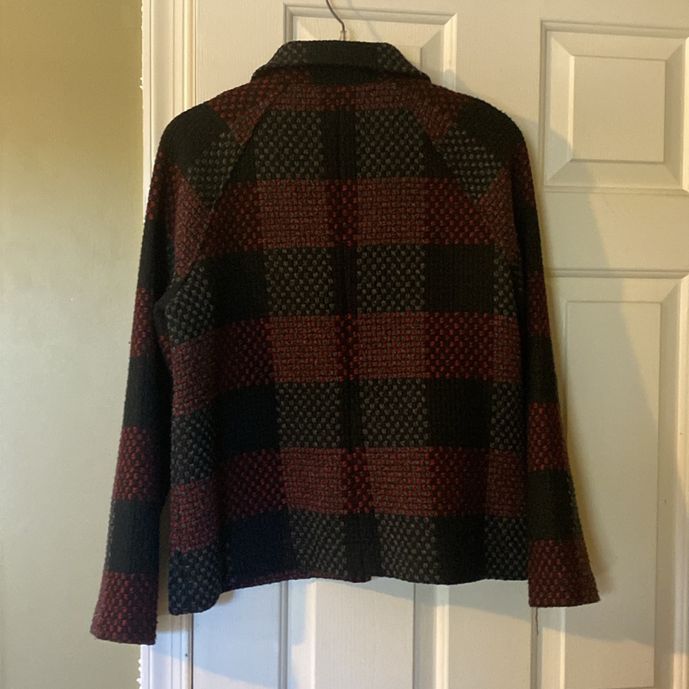Jacket - Picture 11 of 11